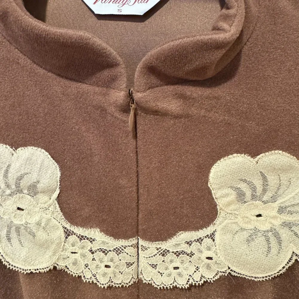 Vintage Vanity Fair Lace Velour Night Gown - Size Small‎